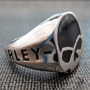 Harley Skull Design Ring: A Bold Statement for Motorcycle Enthusiasts