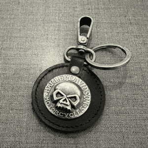 Harley Skull Leather Keychain: Bold Style for Motorcycle Enthusiasts
