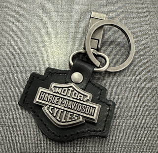 Harley Logo Leather Keychain: Iconic Style for Motorcycle Enthusiasts