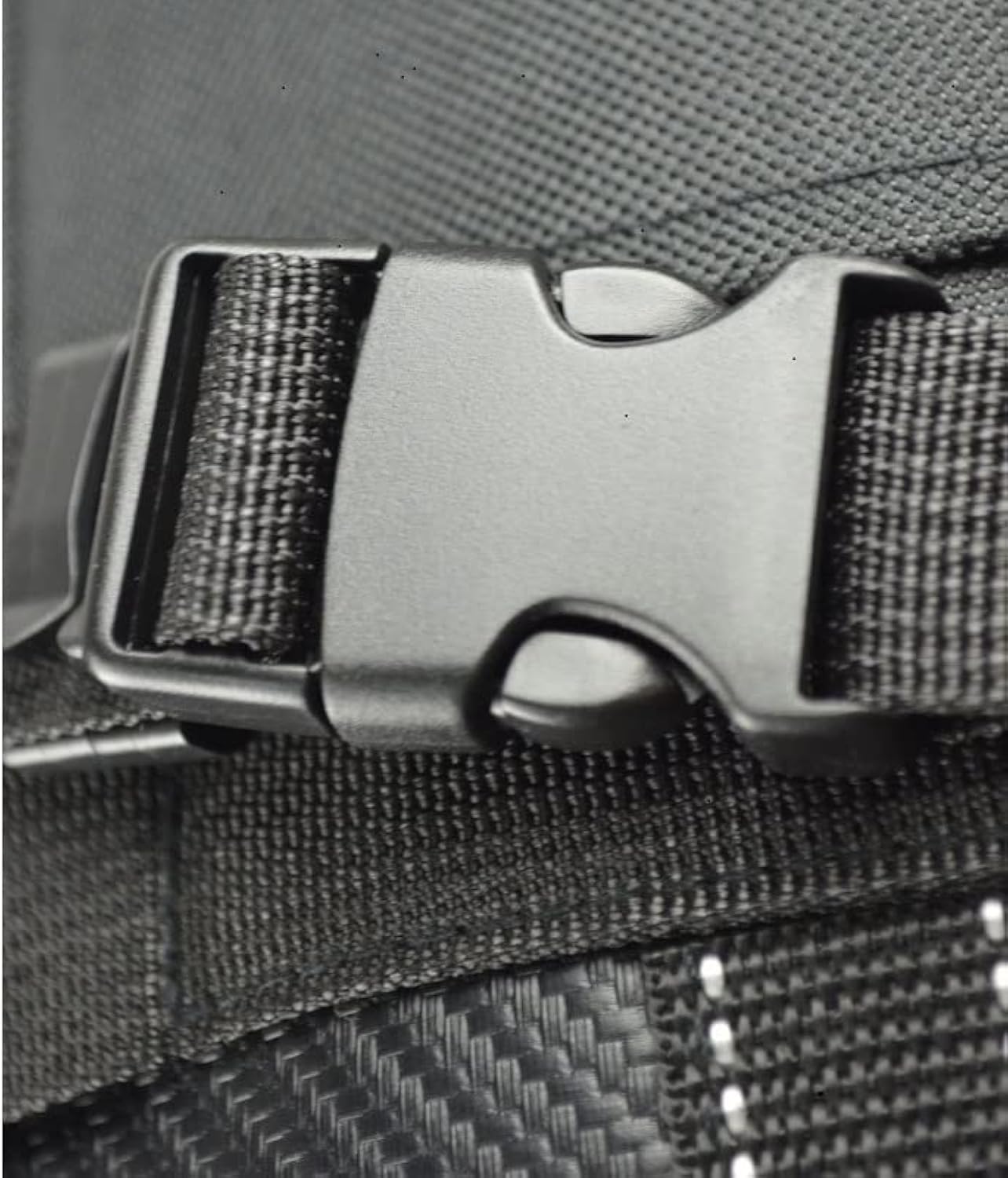 Harley Davidson Motorcycle Leg Bag – Ultimate Biker Gear - Image 4